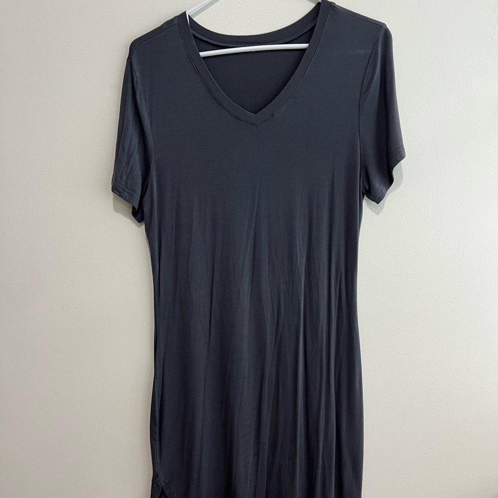NWOT Classic Gray V-Neck T-Shirt Dress